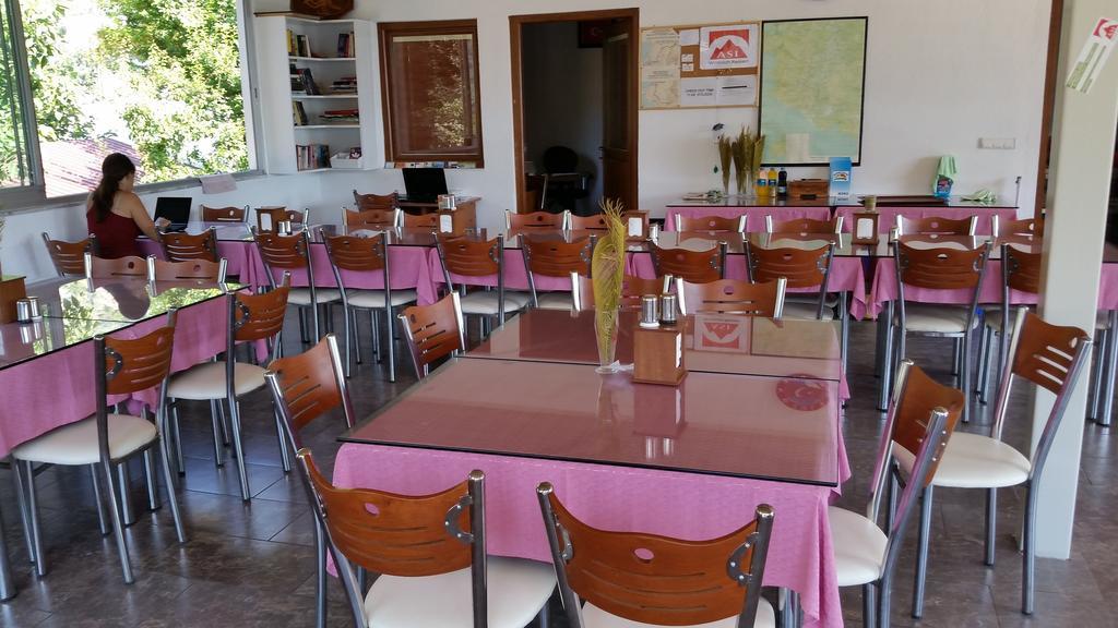 George House Bed & Breakfast ฟารัลยา ภายนอก รูปภาพ